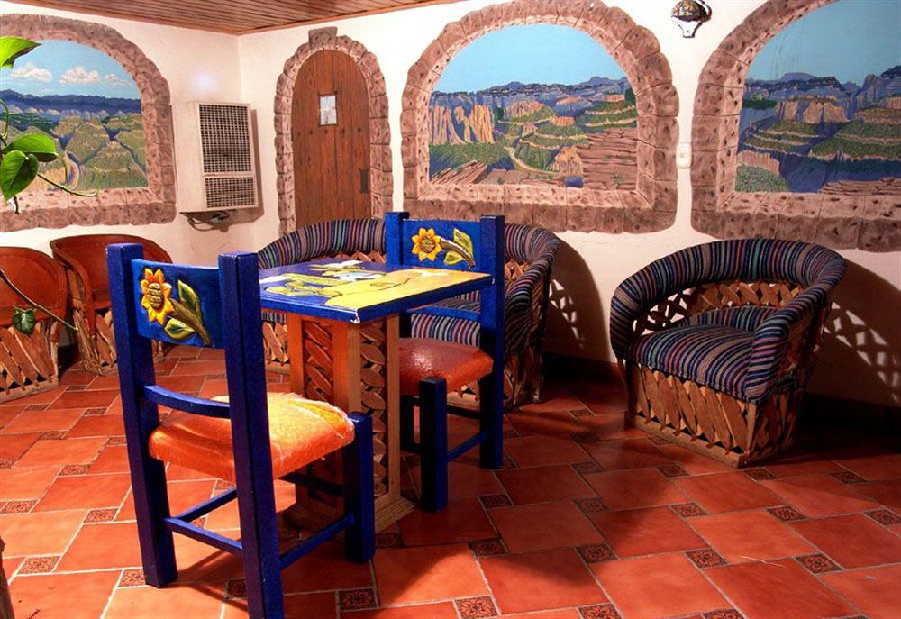 Plaza Mexicana Margarita'S Creel Εξωτερικό φωτογραφία